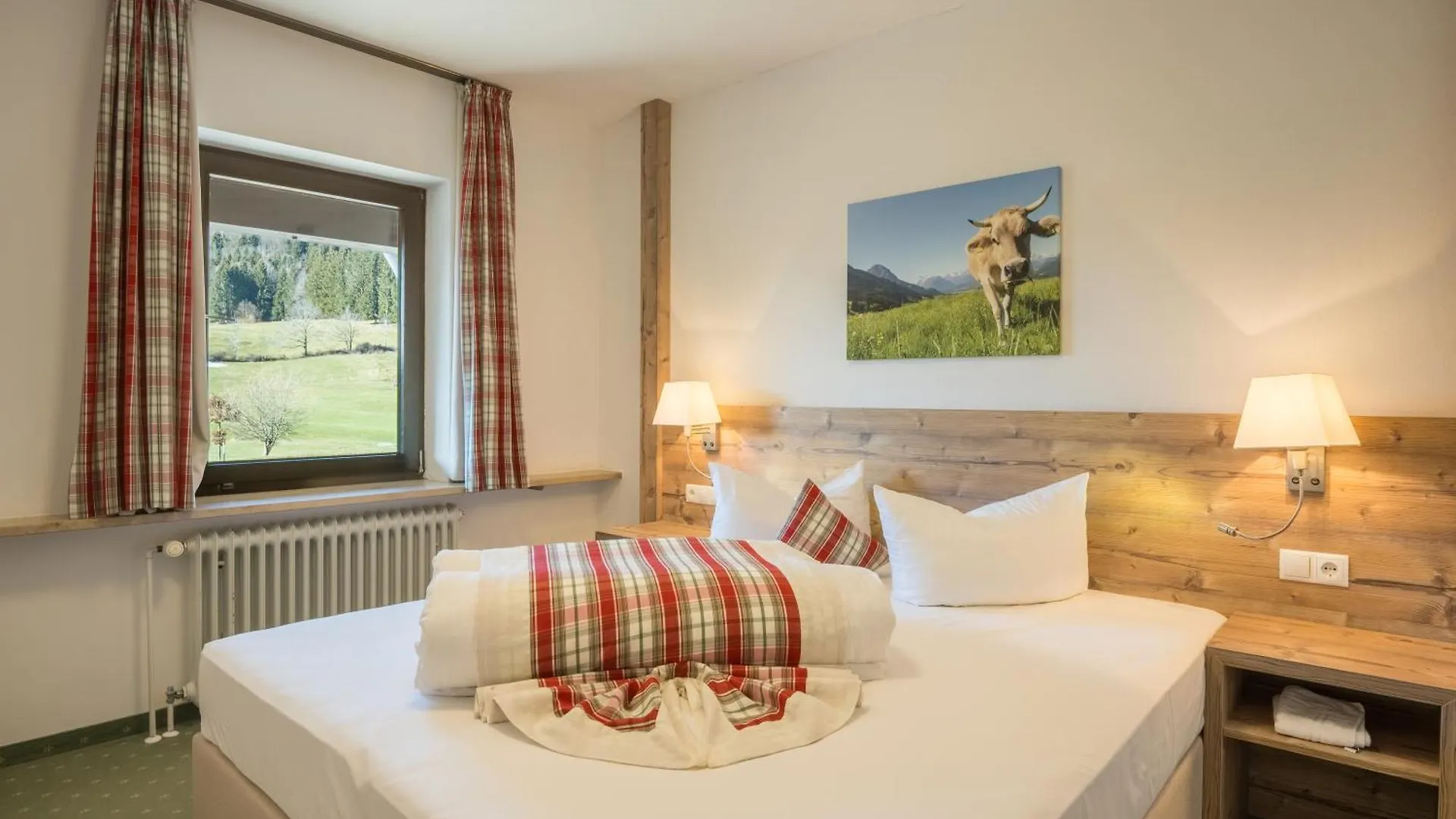 Landhotel Gockelwirt Eisenberg  4*, Eisenberg (Bavaria)