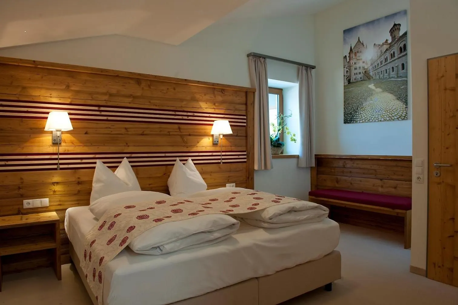 Landhotel Gockelwirt Eisenberg  4*, Eisenberg (Bavaria)